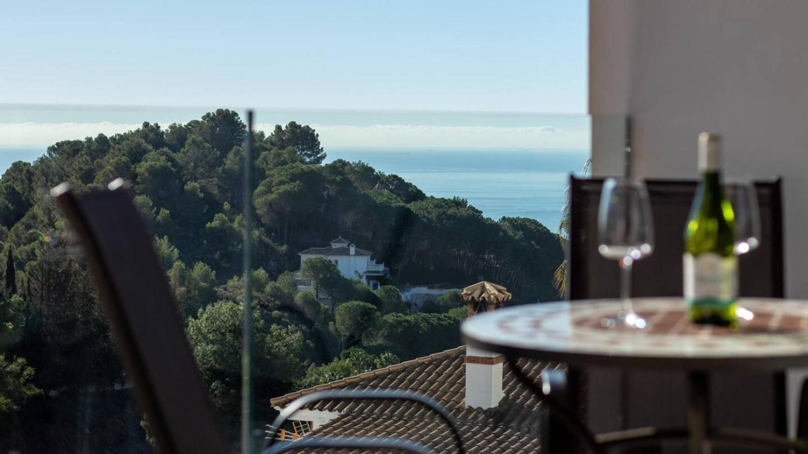 Stylish & Panoramic Views Apartamento